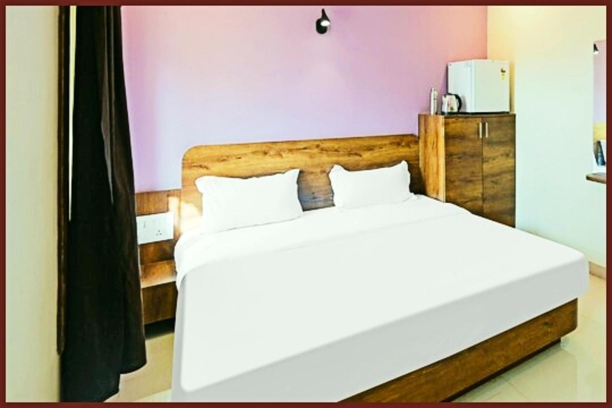 Near Sea Blue Sagar - Lift & Parking Facilities - Service & Restaurant - Garden - Free Wifi - Comfortable And Spacious Available A In Hotel 4*